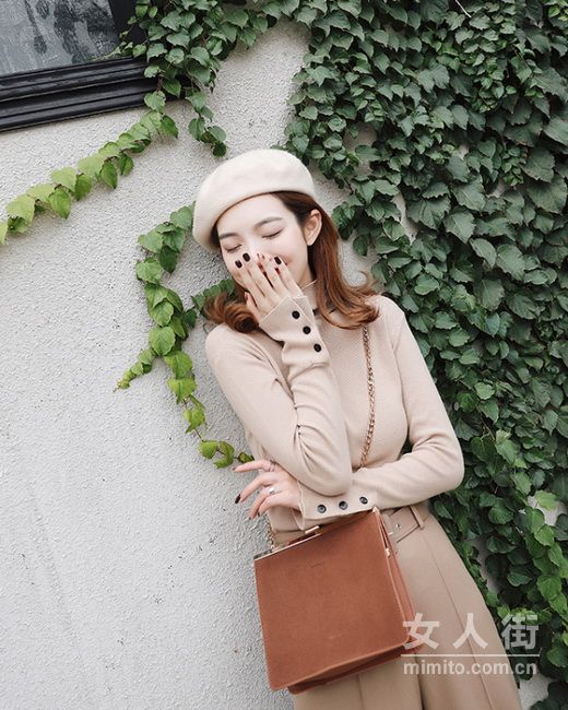 冬季单调怎么办？打底衫更有设计感